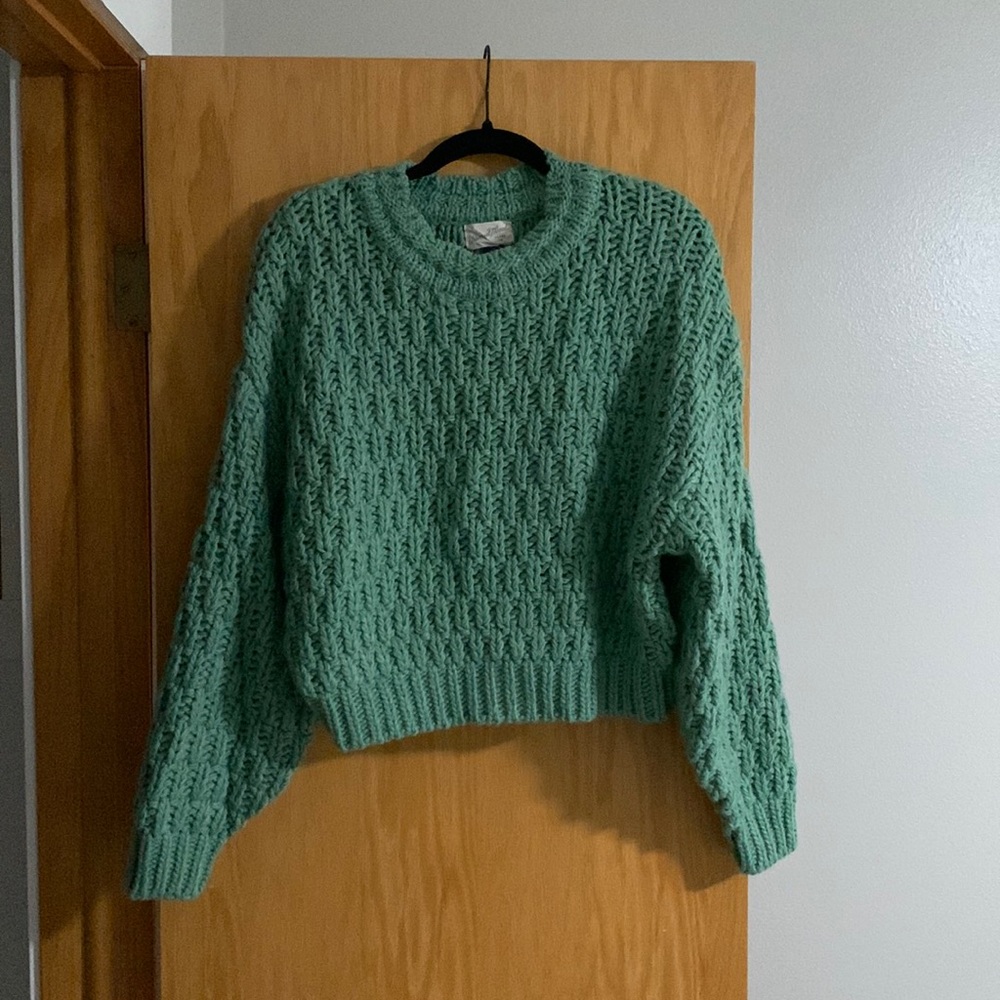 Green Universal Thread Green Sweater - M